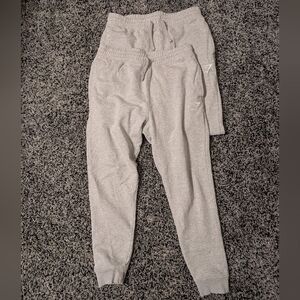 2 Gymshark Crest Joggers L